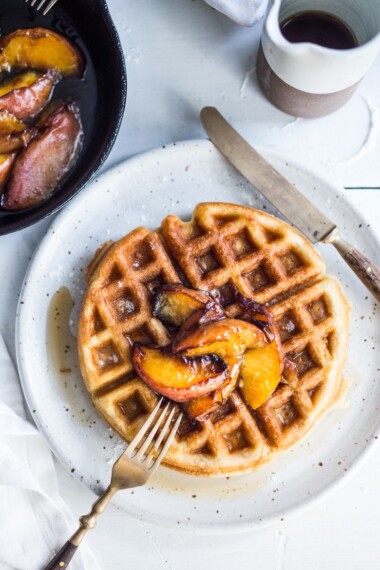 Sourdough Waffles-用剩余的酸面团起动器做什么！